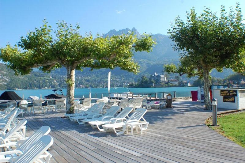 La Baie Des Voiles 3 Chambres 4 A 6 Personnes Au Bord Du Lac Plage Privee Duingt Eksteriør billede